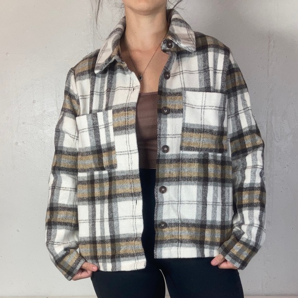 MELLODAY Jackets & Blazers - Neutral Tan + White Plaid Brushed Wool Style Cropped Shacket